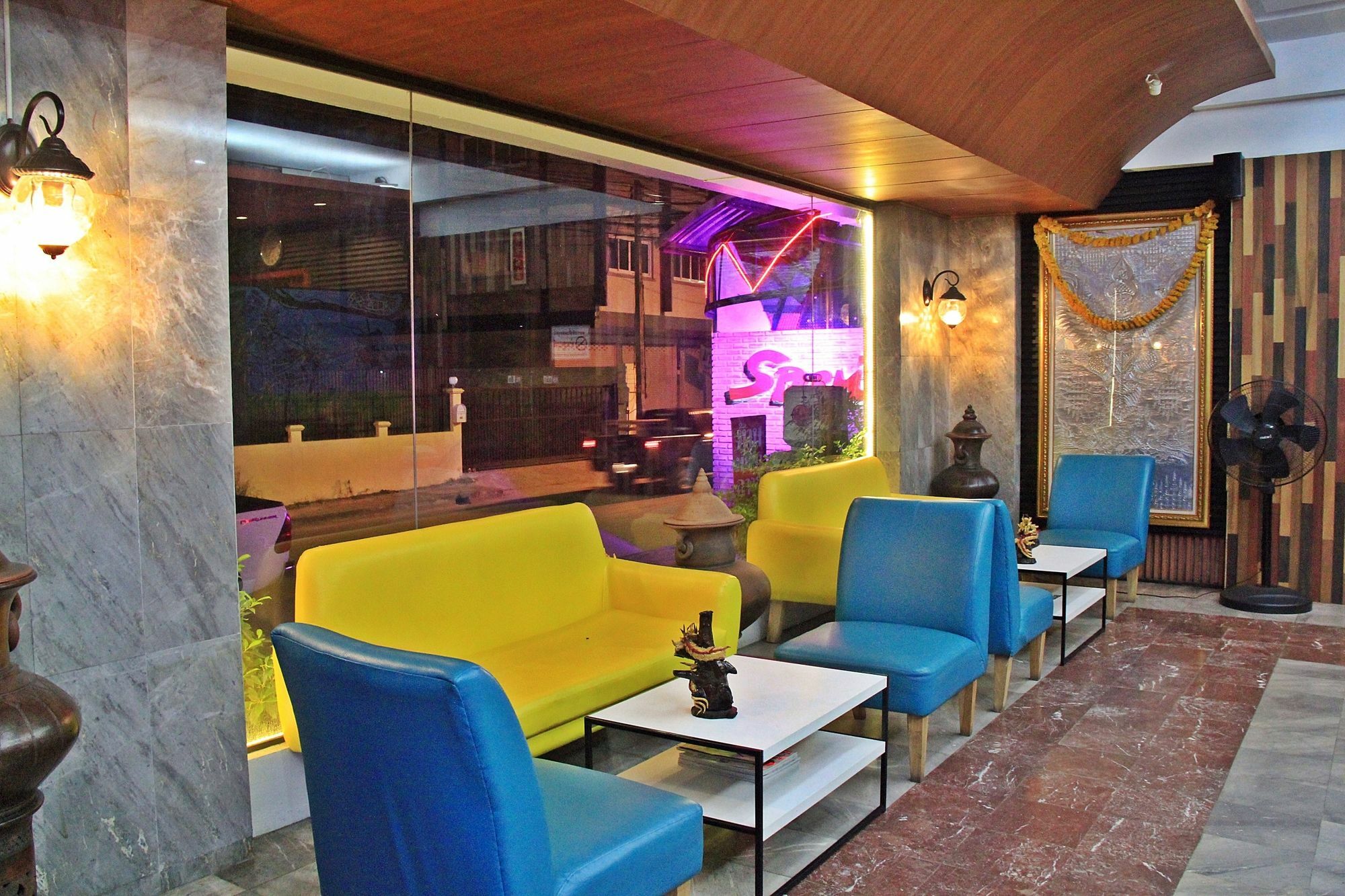 โรงแรมเรือนทิพย์ เชียงราย Ruean Tip Hotel Εξωτερικό φωτογραφία
