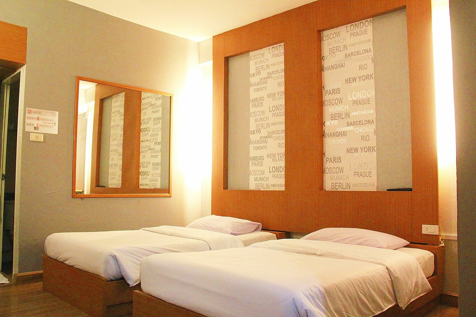 โรงแรมเรือนทิพย์ เชียงราย Ruean Tip Hotel Εξωτερικό φωτογραφία